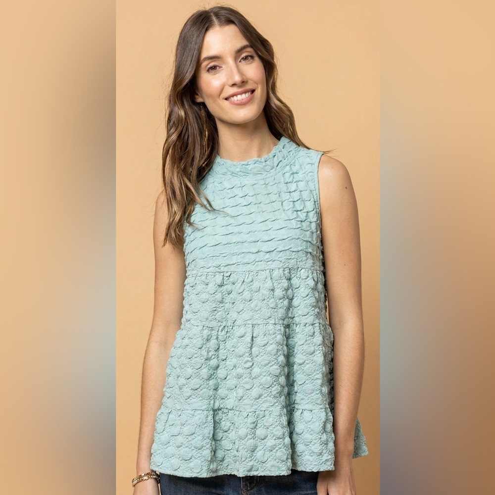 New Entro size S dusty light blue Sleeveless Textured puff dot swing Blouse